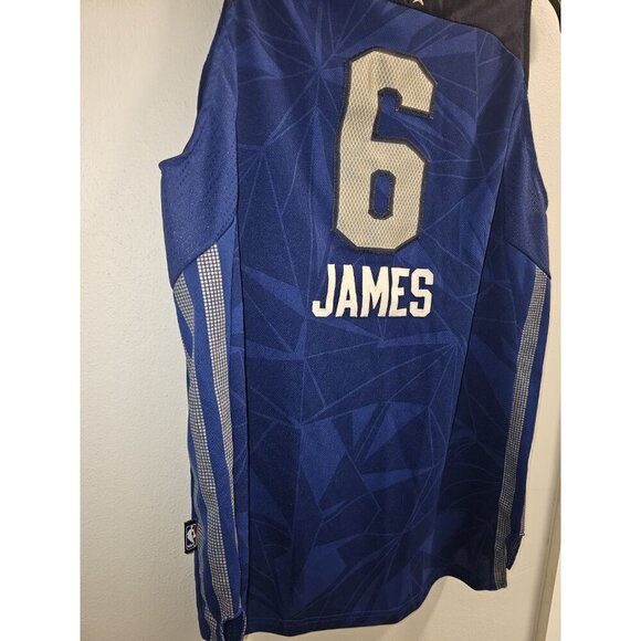 Authentic Adidas Lebron James 2011 All-Star Game Swingman Jersey KidL Miami Heat - Picture 11 of 16